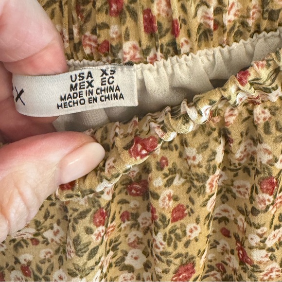 Dex Floral Tiered Maxi Skirt in Beige and Light Brown - Picture 6 of 6